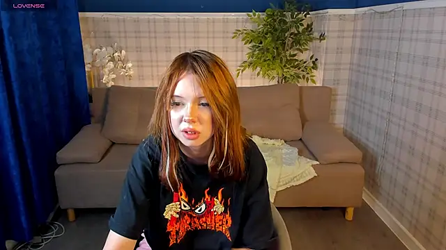 Snapshot of Edna_Martin chatting on June 29, 2026, 1:01 am Edna Martin online show from June 29, 2026, 1:01 am