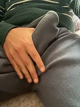 mmonnsterr online show from March 5, 2026, 5:09 pm