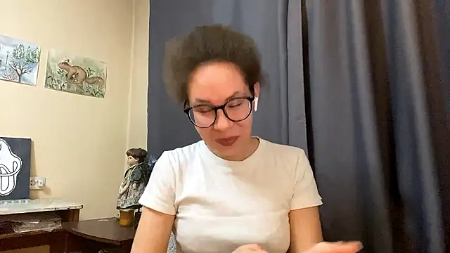 Snapshot of Selena_blom chatting on March 3, 2026, 12:56 pm Selena blom online show from March 3, 2026, 12:56 pm