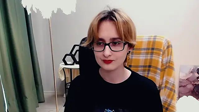 LixeLuna online show from June 4, 2026, 6:29 am