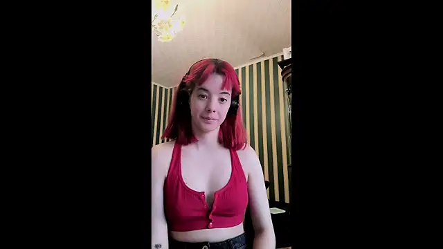 amberdoll   online show from March 19, 2026, 3:23 pm