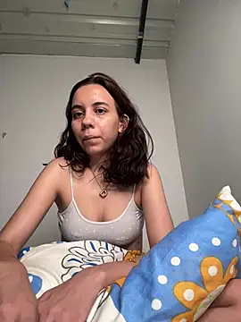 Nicole Cute04 online show from June 4, 2026, 5:01 am