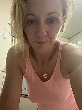 Snapshot of Secret_Ladyx chatting on June 11, 2026, 6:27 pm Secret Ladyx online show from June 11, 2026, 6:27 pm