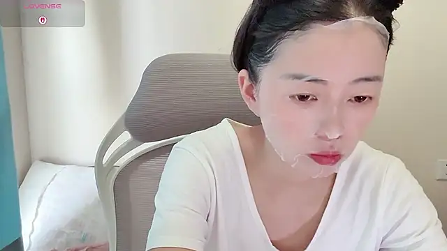 jinxiyao01 online show from July 23, 2026, 2:42 am
