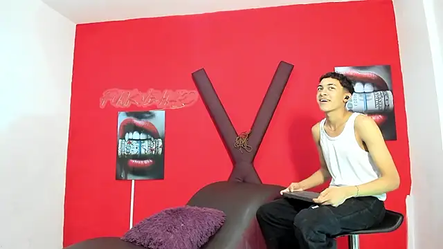 SKYN MAN online show from March 21, 2026, 1:18 am