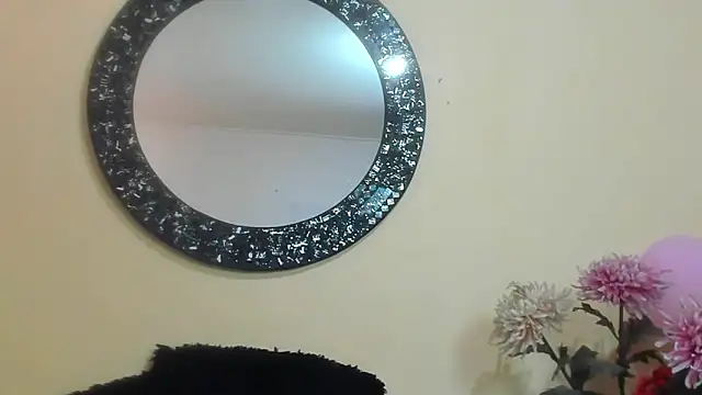 Maye Milf  online show from April 18, 2026, 1:02 pm