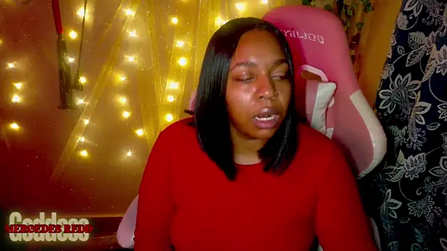 Goddess MercedesRedd online show from June 27, 2026, 4:13 pm