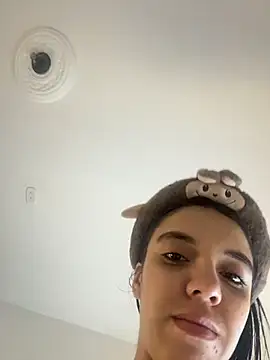 Snapshot of Jetf_Andrea_couple chatting on July 24, 2026, 12:34 pm Jetf Andrea couple online show from July 24, 2026, 12:34 pm