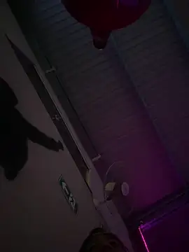 Geovana blan online show from April 3, 2026, 4:19 am