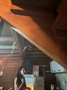 Geovana blan online show from April 16, 2026, 11:07 pm