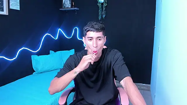 Dark Valentino  online show from March 4, 2026, 2:08 am