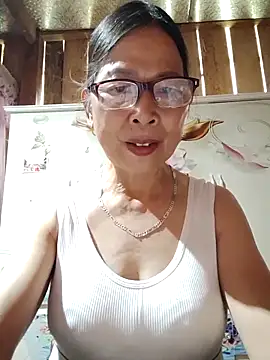 Snapshot of Sky-rain98 chatting on May 30, 2026, 9:26 am Sky-rain98 online show from May 30, 2026, 9:26 am