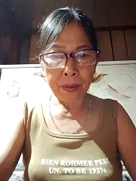 Snapshot of Sky-rain98 chatting on May 10, 2026, 8:44 pm Sky-rain98 online show from May 10, 2026, 8:44 pm