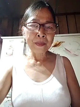 Snapshot of Sky-rain98 chatting on May 20, 2026, 2:36 pm Sky-rain98 online show from May 20, 2026, 2:36 pm