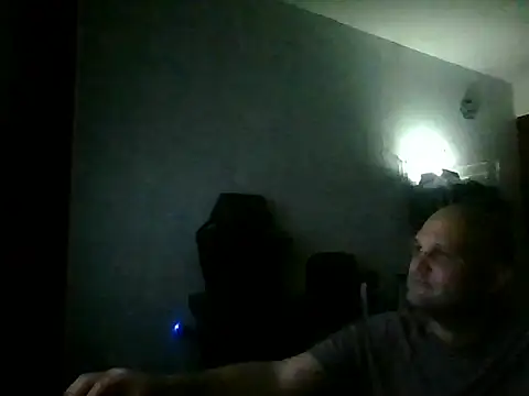 Snapshot of Heavy_RebellxX chatting on March 13, 2026, 5:45 am Heavy RebellxX online show from March 13, 2026, 5:45 am