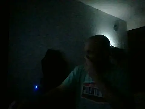 Snapshot of Heavy_RebellxX chatting on March 25, 2026, 6:13 am Heavy RebellxX online show from March 25, 2026, 6:13 am