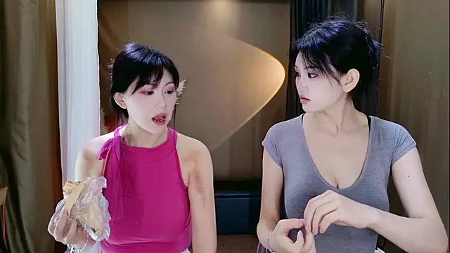 Snapshot of Banana-Milk69 chatting on June 18, 2026, 1:15 am Banana-Milk69 online show from June 18, 2026, 1:15 am