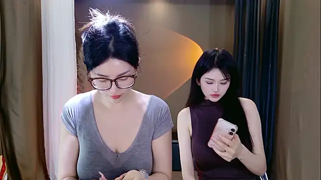 Snapshot of Banana-Milk69 chatting on June 27, 2026, 1:11 am Banana-Milk69 online show from June 27, 2026, 1:11 am