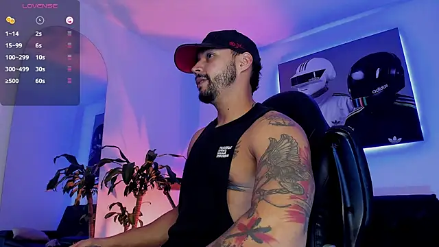 Snapshot of NikoHank_ chatting on July 23, 2026, 6:22 am NikoHank online show from July 23, 2026, 6:22 am