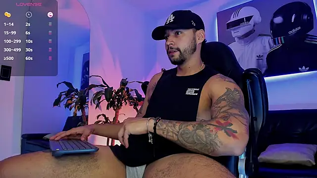 Snapshot of NikoHank_ chatting on July 22, 2026, 6:59 am NikoHank online show from July 22, 2026, 6:59 am