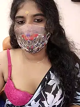 Sunitha28 online show from April 13, 2026, 8:07 am