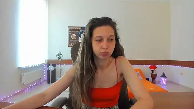 Snapshot of Ellina_Star chatting on June 10, 2026, 8:15 am Ellina Star online show from June 10, 2026, 8:15 am