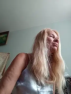 ViktoriaSexi1 online show from May 25, 2026, 6:34 am