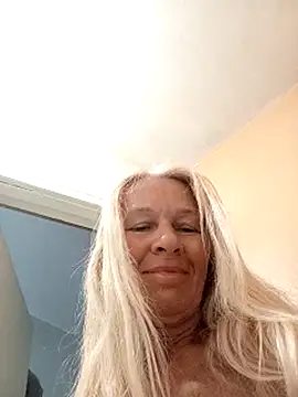 ViktoriaSexi1 online show from June 4, 2026, 7:46 am