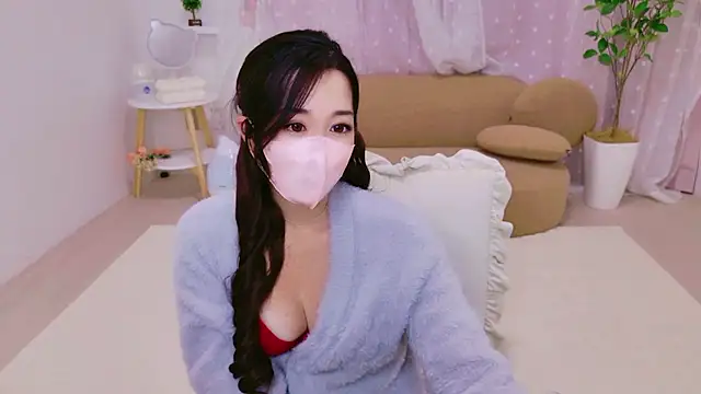 Snapshot of YURIKAsan_ chatting on April 1, 2026, 2:03 pm YURIKAsan online show from April 1, 2026, 2:03 pm