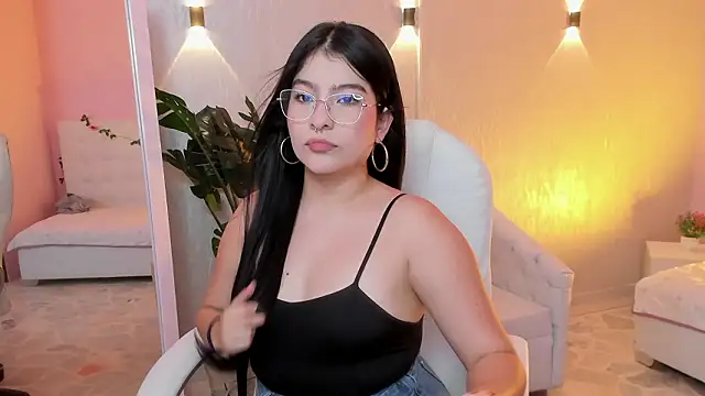 Snapshot of HannaLee333 chatting on March 4, 2026, 9:00 pm HannaLee333 online show from March 4, 2026, 9:00 pm