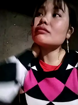 nhoem112 online show from March 10, 2026, 1:59 pm