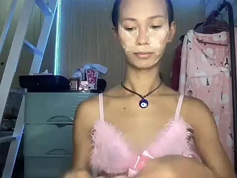 Sunkissed seductress online show from April 16, 2026, 8:20 pm