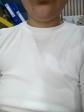 Emi hot1 online show from March 17, 2026, 4:21 pm