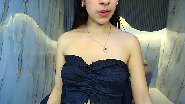 candy sky r online show from June 9, 2026, 3:07 am