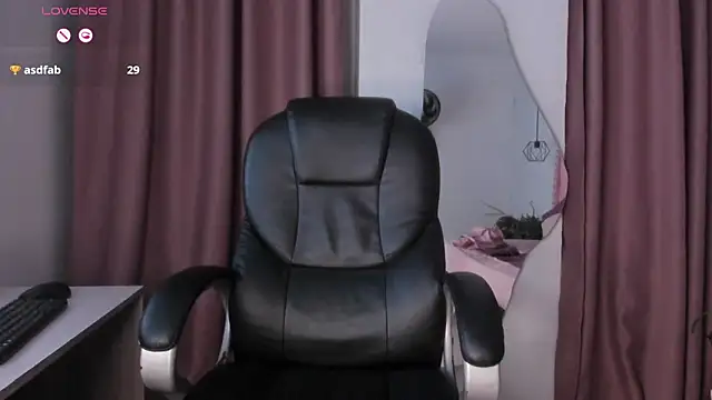 mia  star1 online show from April 13, 2026, 9:52 pm