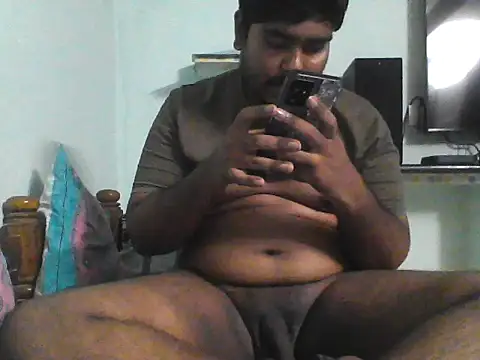 Snapshot of Foxboy65 chatting on April 26, 2026, 7:33 pm Foxboy65 online show from April 26, 2026, 7:33 pm