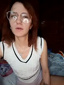 susanhottie1 online show from May 1, 2026, 6:13 pm