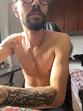 psycrema online show from April 9, 2026, 5:52 pm