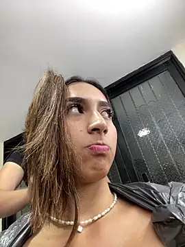 Amber roouse online show from June 6, 2026, 12:05 am