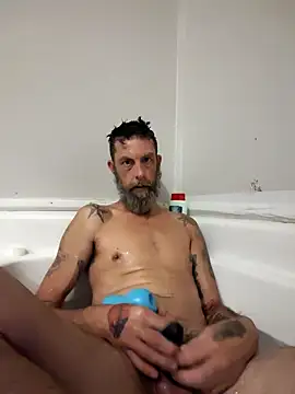 Hootie421 online show from March 5, 2026, 9:39 am