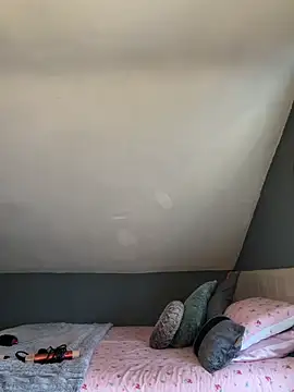 Saskia xx online show from March 28, 2026, 10:49 am