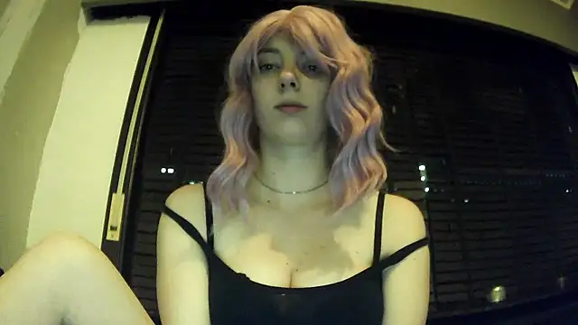 haileyderckx online show from March 25, 2026, 5:12 pm