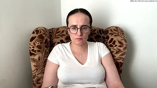 Snapshot of SofiaTease chatting on May 27, 2026, 1:51 pm SofiaTease online show from May 27, 2026, 1:51 pm