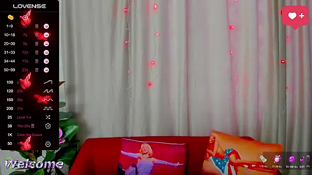 Snapshot of LilllyMoon chatting on March 20, 2026, 2:01 am LilllyMoon online show from March 20, 2026, 2:01 am