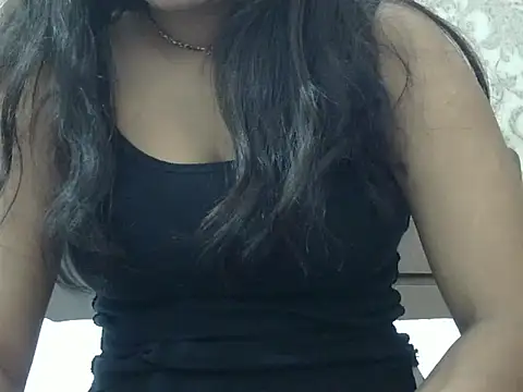 JANVI 06 online show from June 6, 2026, 1:44 am