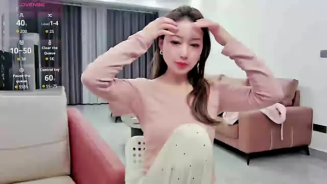 sweetgirl520 online show from March 6, 2026, 1:17 pm