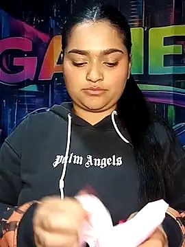 Haru summer online show from March 10, 2026, 2:59 am