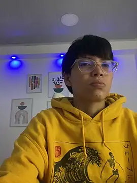 ivyheat3 online show from March 7, 2026, 1:27 pm