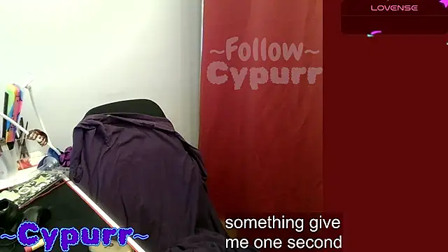 Snapshot of Cypurr chatting on April 22, 2026, 12:17 am Cypurr online show from April 22, 2026, 12:17 am