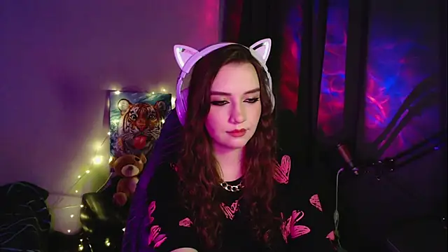 Snapshot of Celia_Sensual_ chatting on April 14, 2026, 8:03 pm Celia Sensual online show from April 14, 2026, 8:03 pm